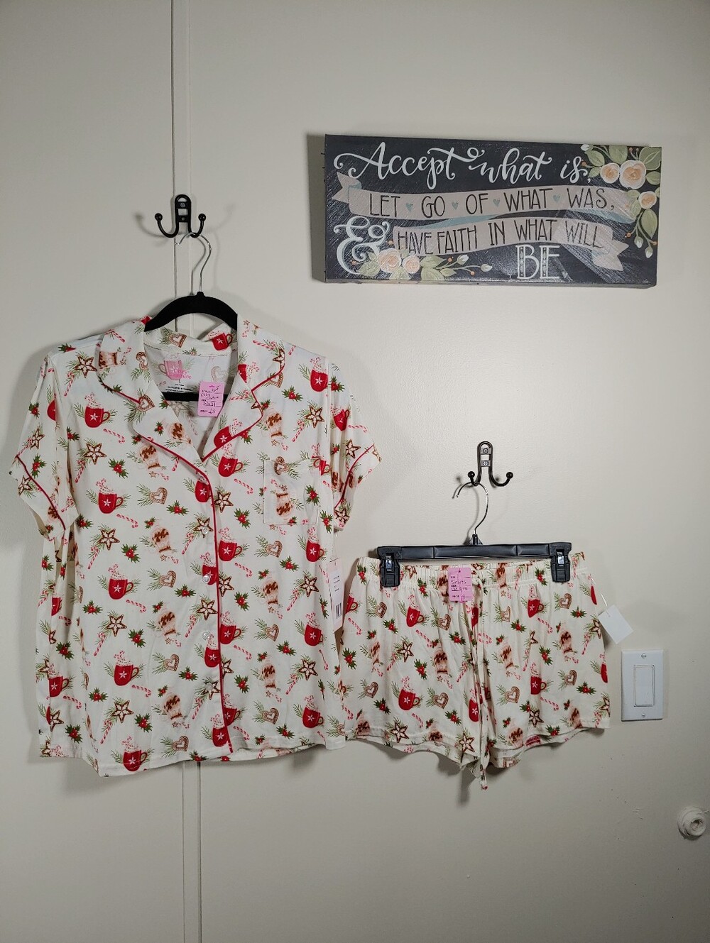 NWT Cozy Couture Large Christmas Print Short Sleeve Pajama Set